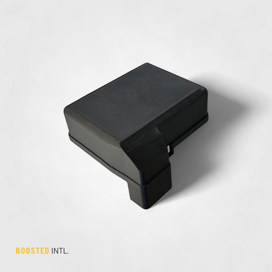 R33/R34 PLASTIC FUSE BOX COVER