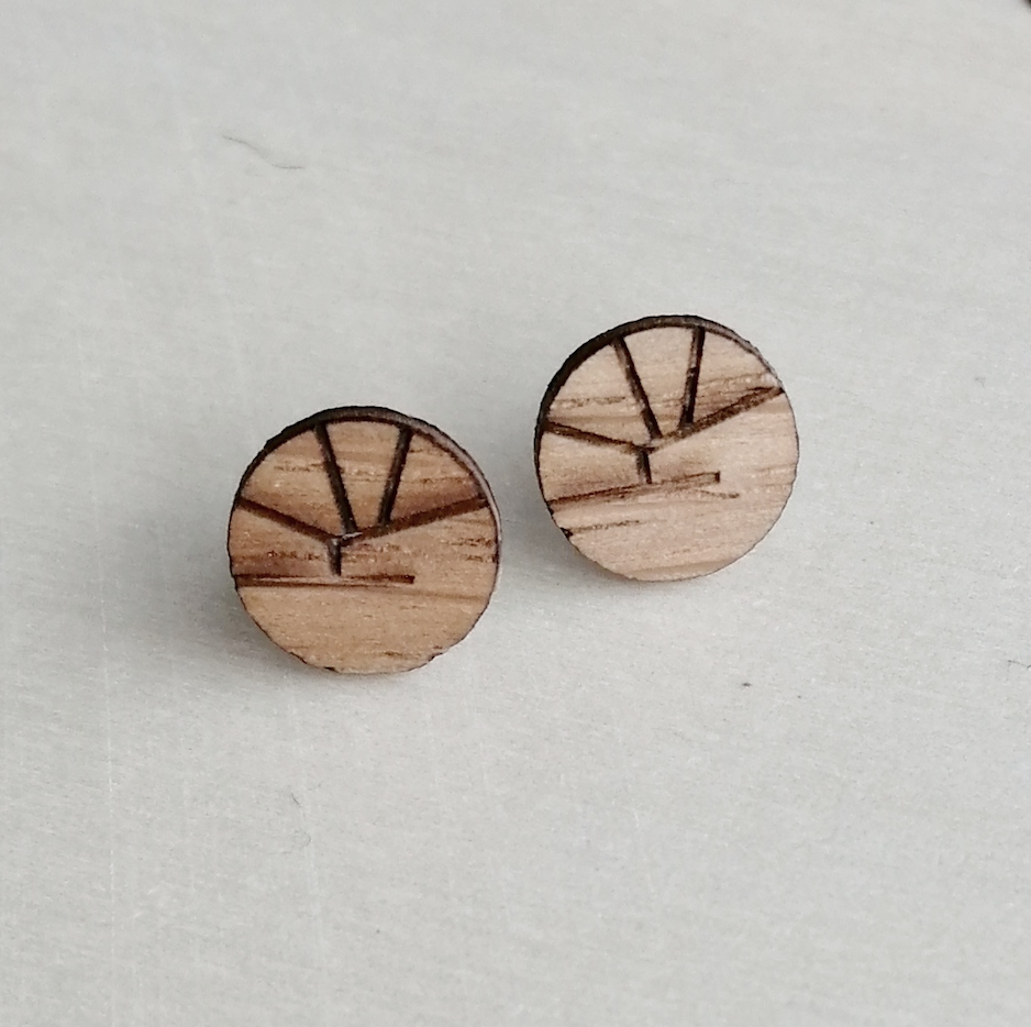 FineLines / Womens Rights / Wood / Small / Nature OBS! I eg! FiLiWoRiSmNa