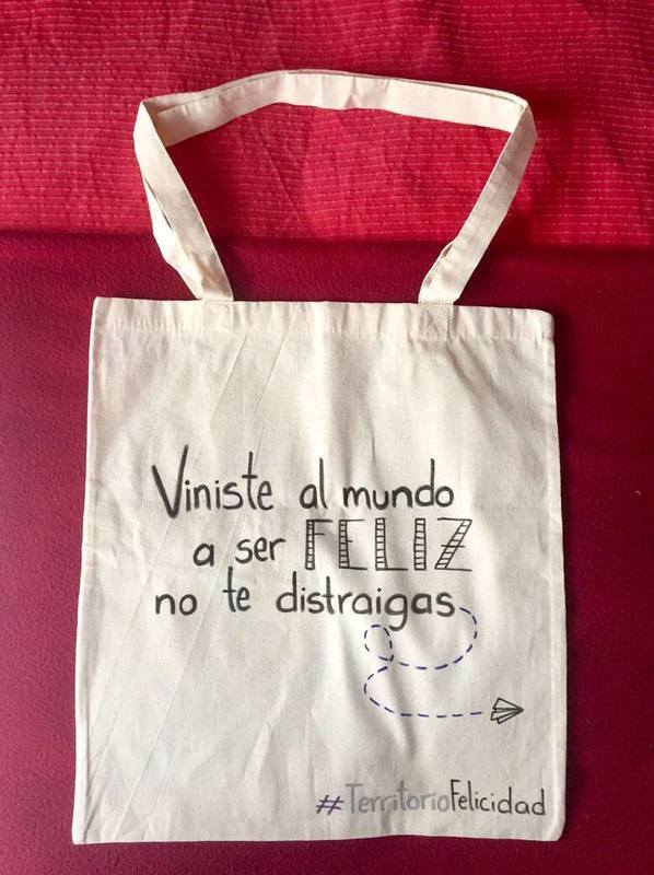 Bolsa solidaria &quot;Viniste al mundo&quot;