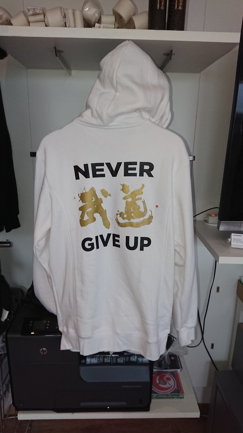 Hoody weiss Never give up verschiedene Grössen