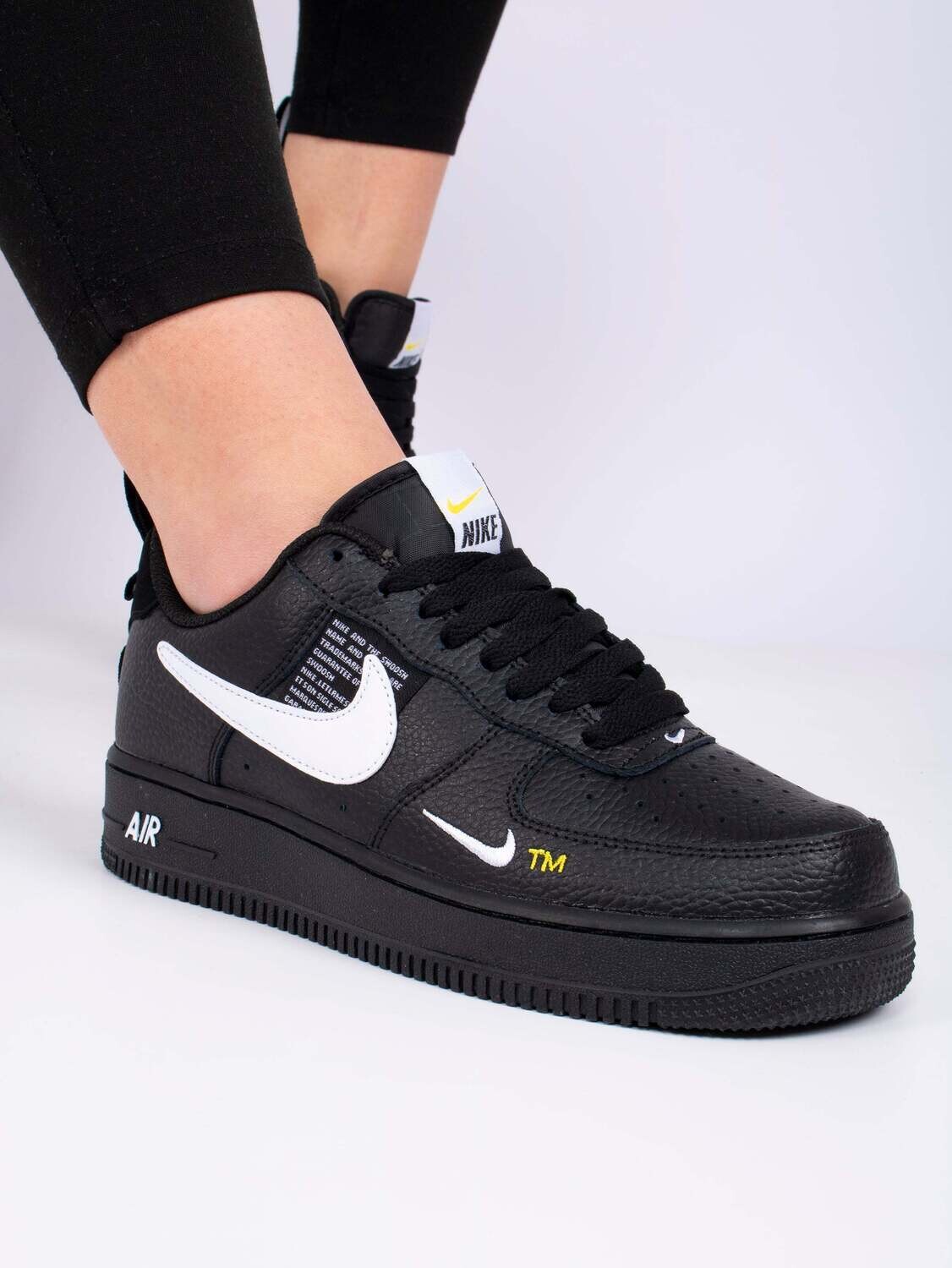 Nike Air Force 1 LV8 Utility Black