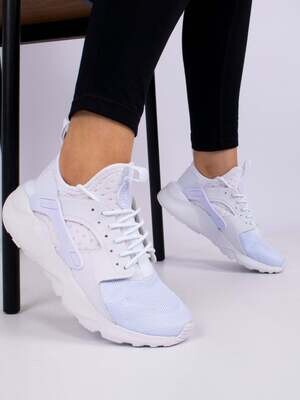 Nike Huarache White &amp; Baby Blue