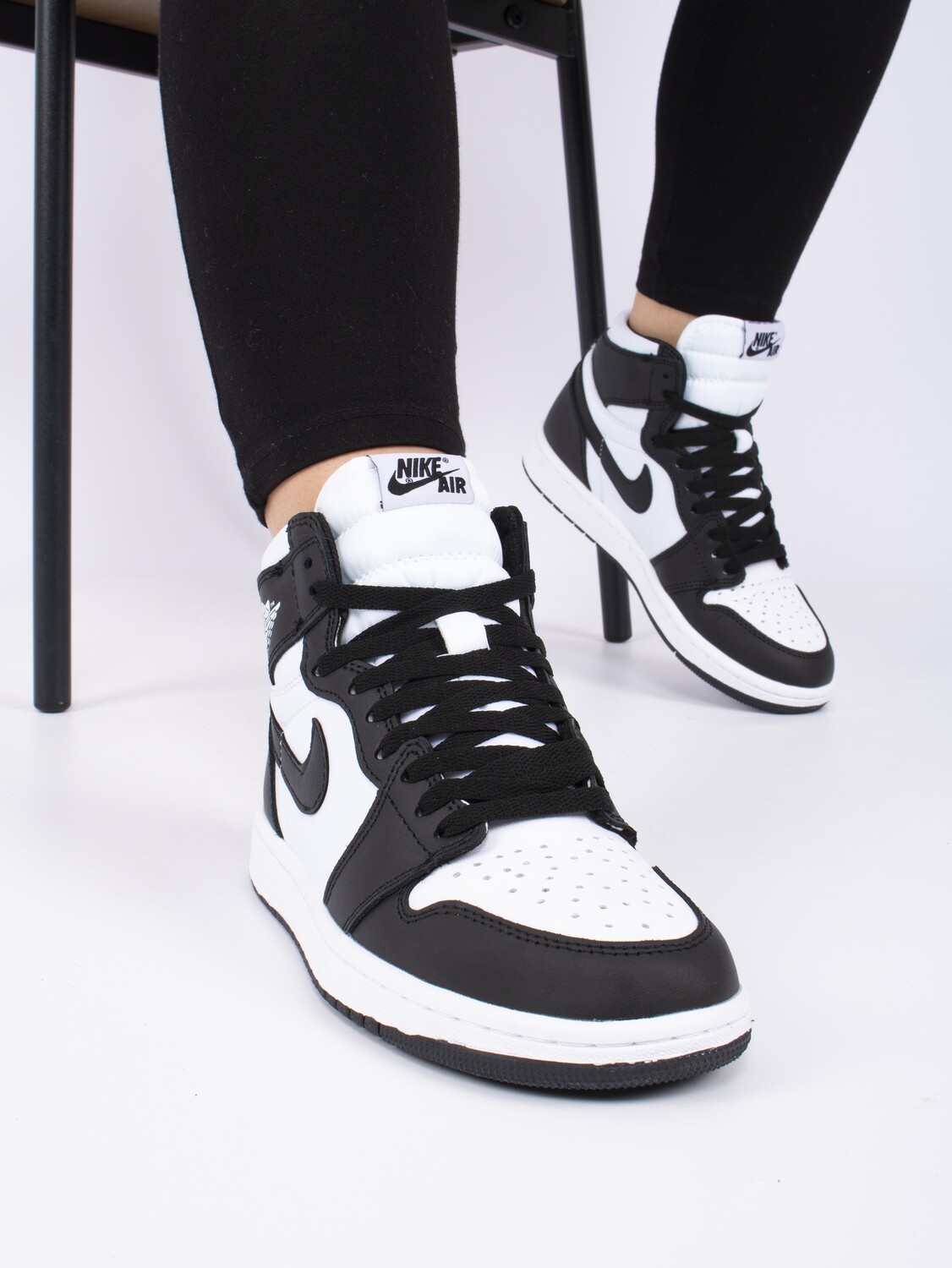 Air Jordan 1 Retro High OG Panda Black