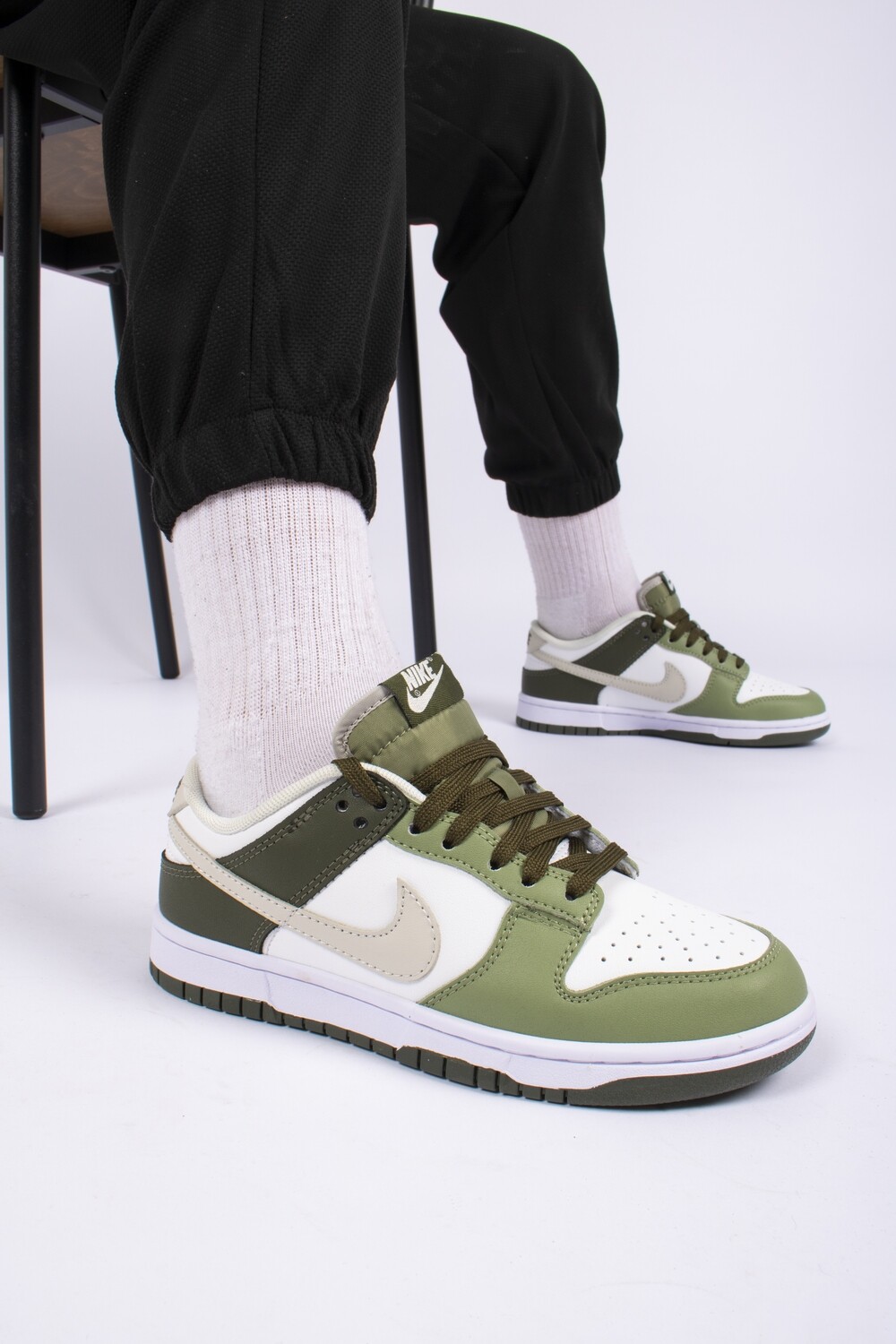 Nike Dunk Low &#39;Oil Green&#39;