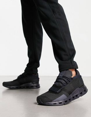 On Running Cloudnova trainers in triple black