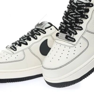 Nike Air Force 1 Supreme Sneaker King