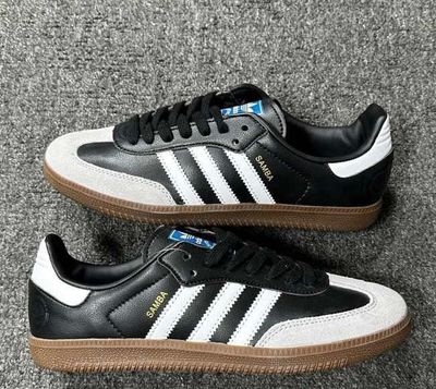 Adidas Samba black and white