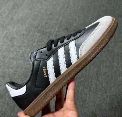 Adidas Samba black and white