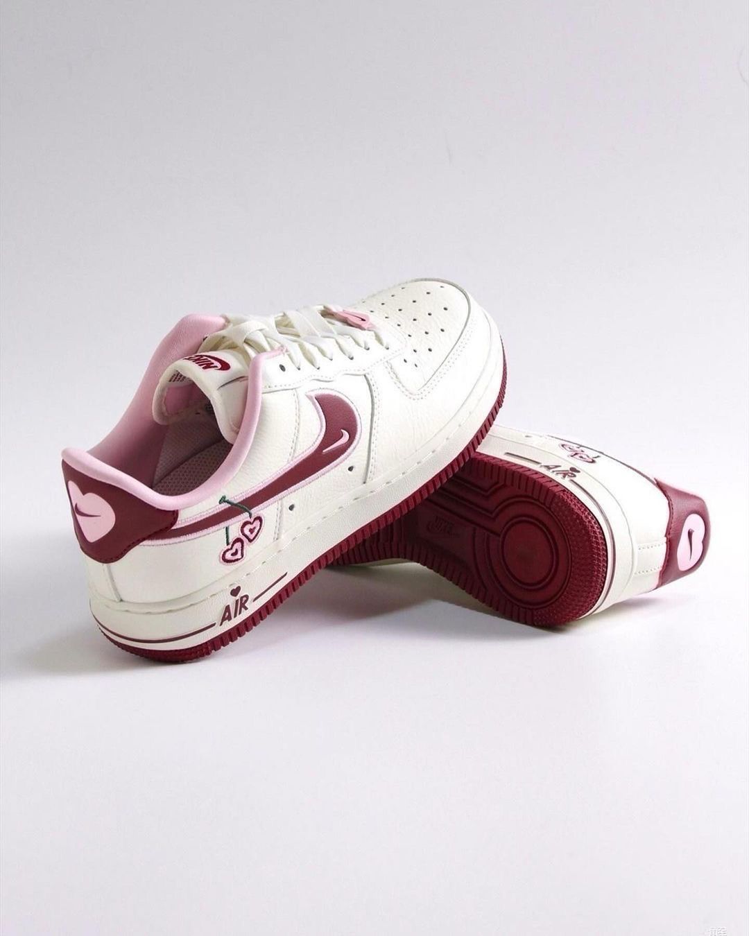 Nike Air Force 1 Low Valentine&#39;s Day