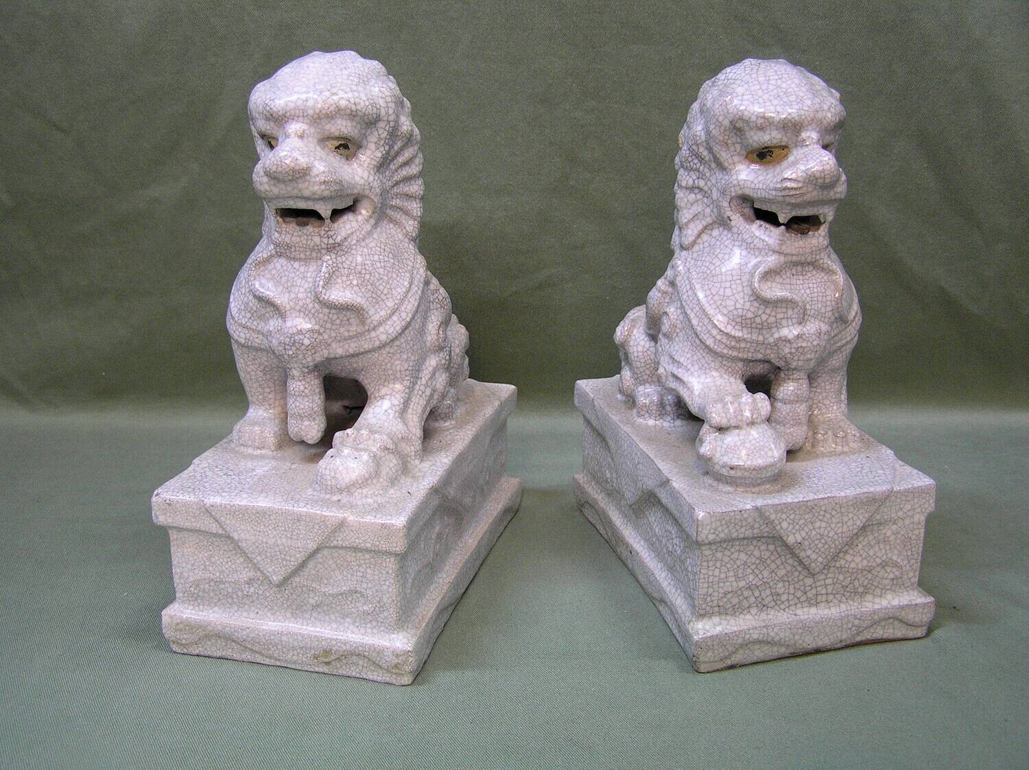 Pair Of Porcelain Vintage / Antiques Gray Foo Dogs Oriental Asian Arts