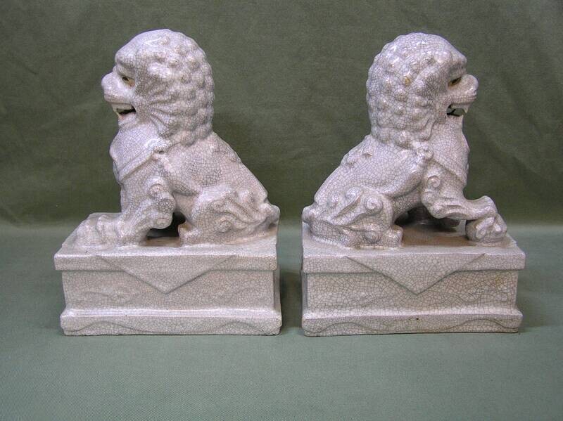 Pair Of Porcelain Vintage / Antiques Gray Foo Dogs Oriental Asian Arts