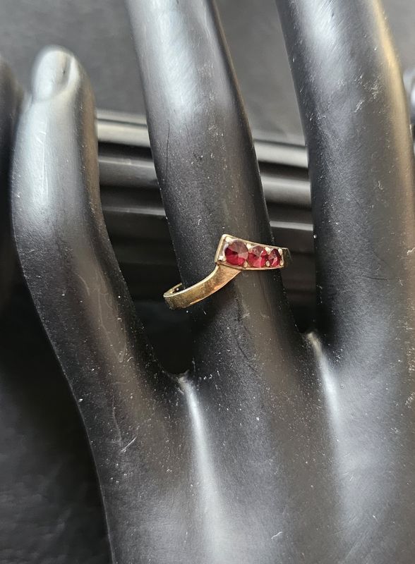 Goldring Granat 900er Gold 1,69 g Größe 50