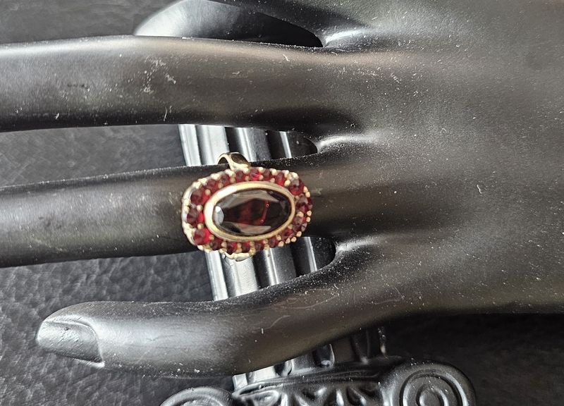 Goldring Granat 900er Gold 5,11 g Größe 48