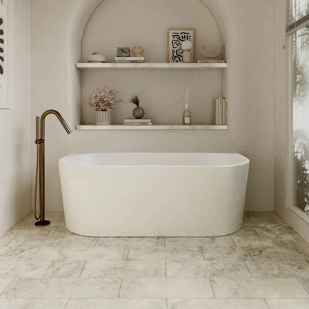 Cassa Auris Round Back to Wall Bathtub