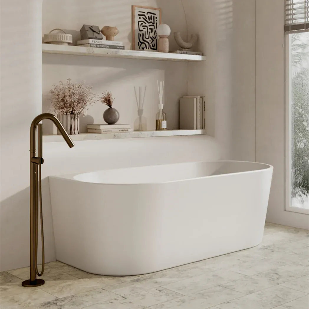 Cassa Auris Round Back to Wall Bathtub