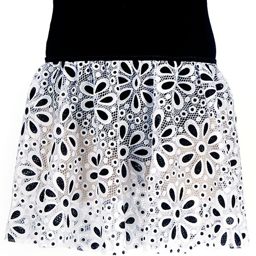 DAISY PULL ON SKIRT-CHILD - WHT/BLK - MC