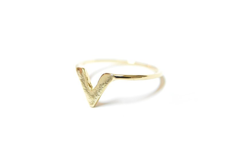 V Ring