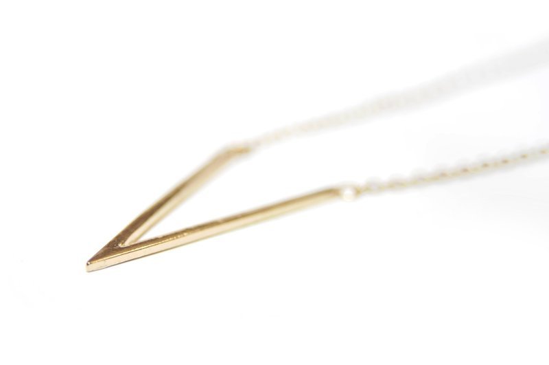 Small V Necklace