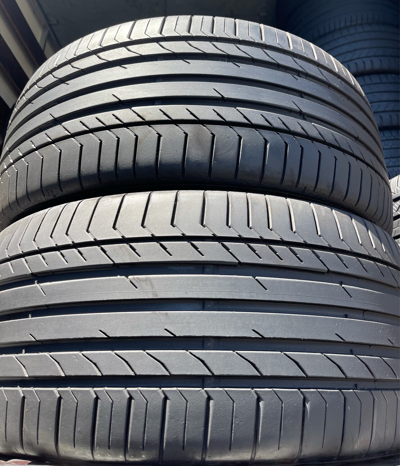 2 USED TIRES 285/40R21 Continental CONTI SPORT CONTACT 5 WITH 99% TREAD LIFE