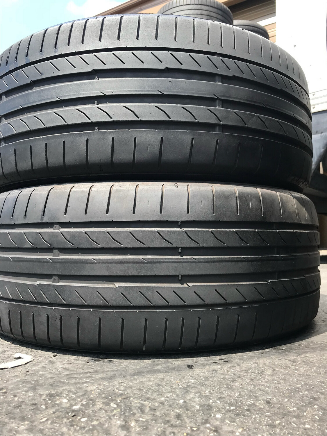 2 USED TIRES 225/40R19 Continental CONTI SPORT CONTACT 5 SSR WITH 50% TREAD LIFE 