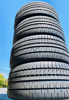 4 USED TIRES 295/40R22 Pirelli SCORPION ZERO WITH 90% TREAD LIFE