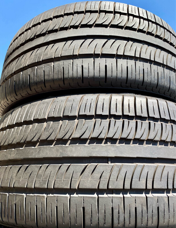 2 USED TIRES 295/40R22 Pirelli SCORPION ZERO WITH 90% TREAD LIFE