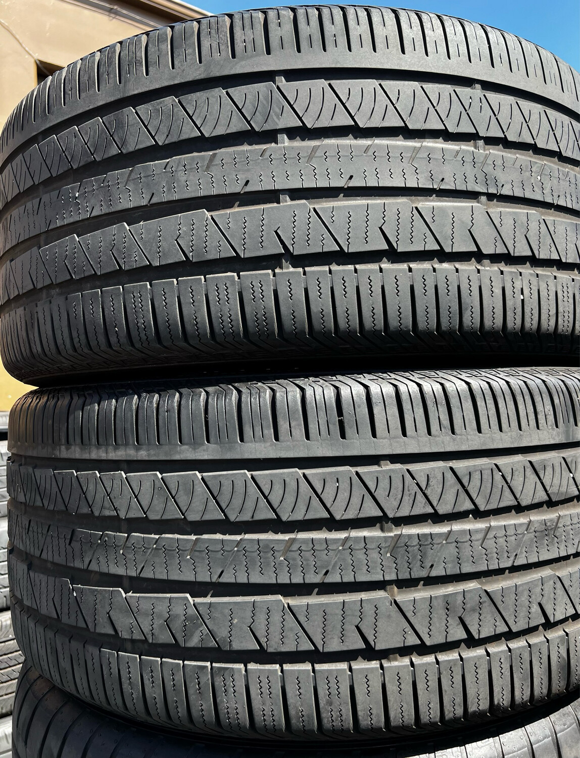 2 USED TIRES Continental CROSS CONTACT LX SPORT WITH 50% TREAD LIFE