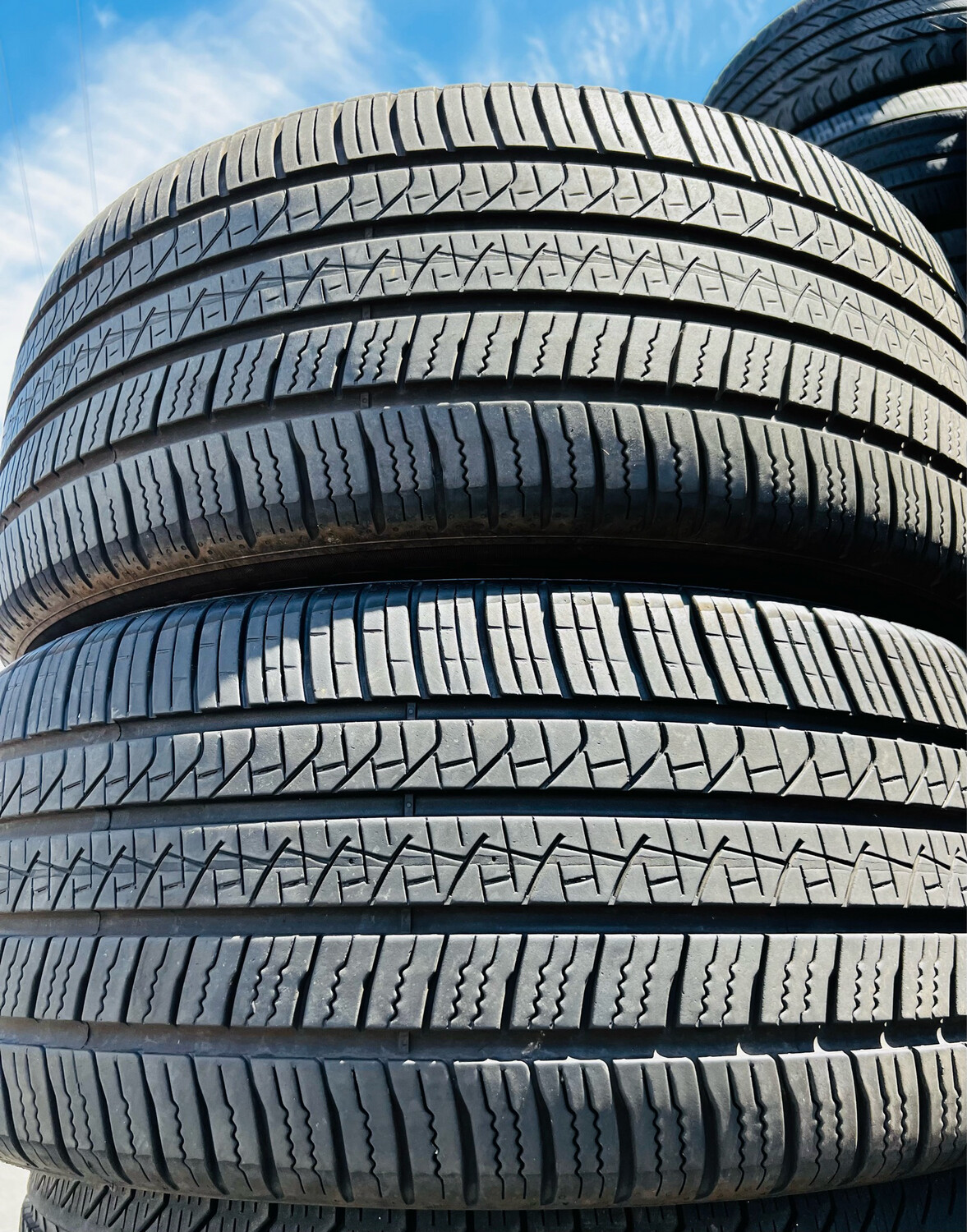 2 USED TIRES 275/45R21 Pirelli SCORPION ZERO All Season WITH 80% TREAD LIFE