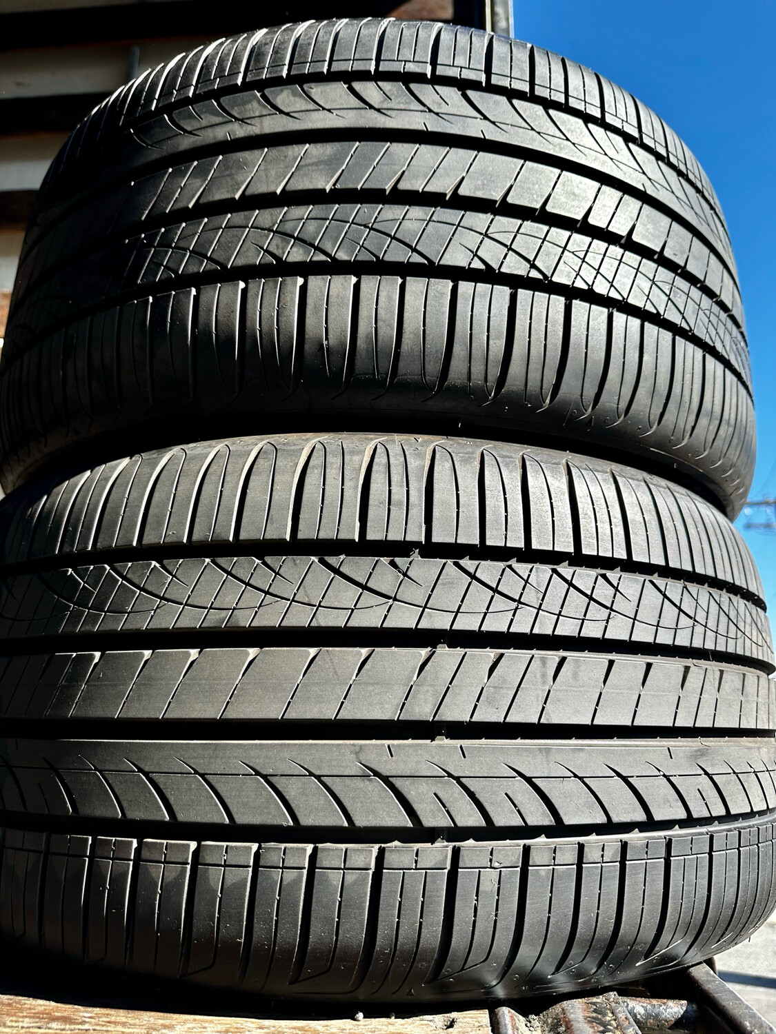 2 USED TIRES 285/35R20 VENTUS S1 NOBLE2 WITH 90% TREAD LIFE