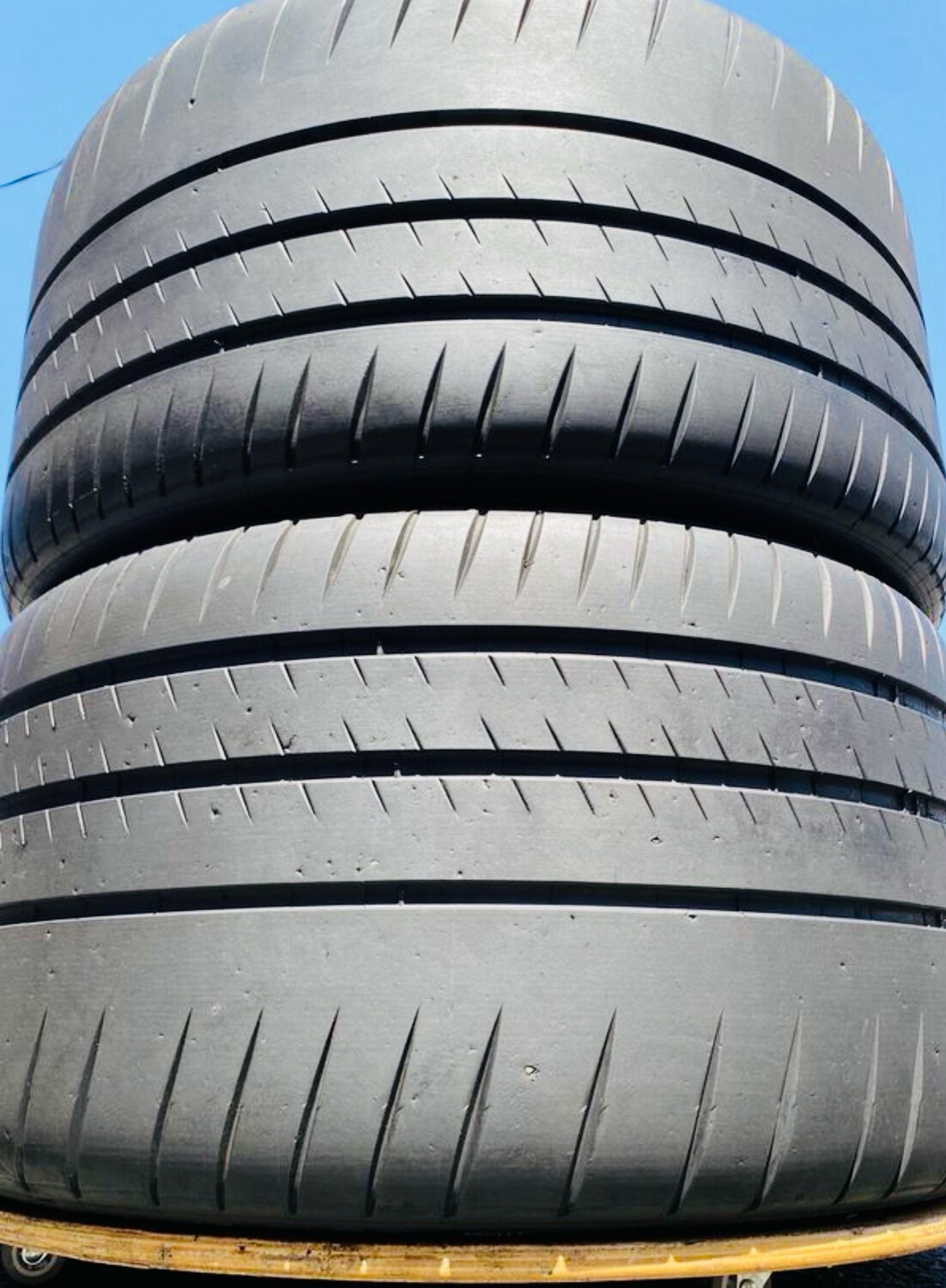 2 USED TIRES 305/30ZR20 PILOT SPORT CUP2 WITH 90% TREAD LIFE