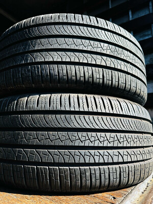 2 USED TIRES 255/40R20 P ZERO All Season WITH 95% TREAD LIFE