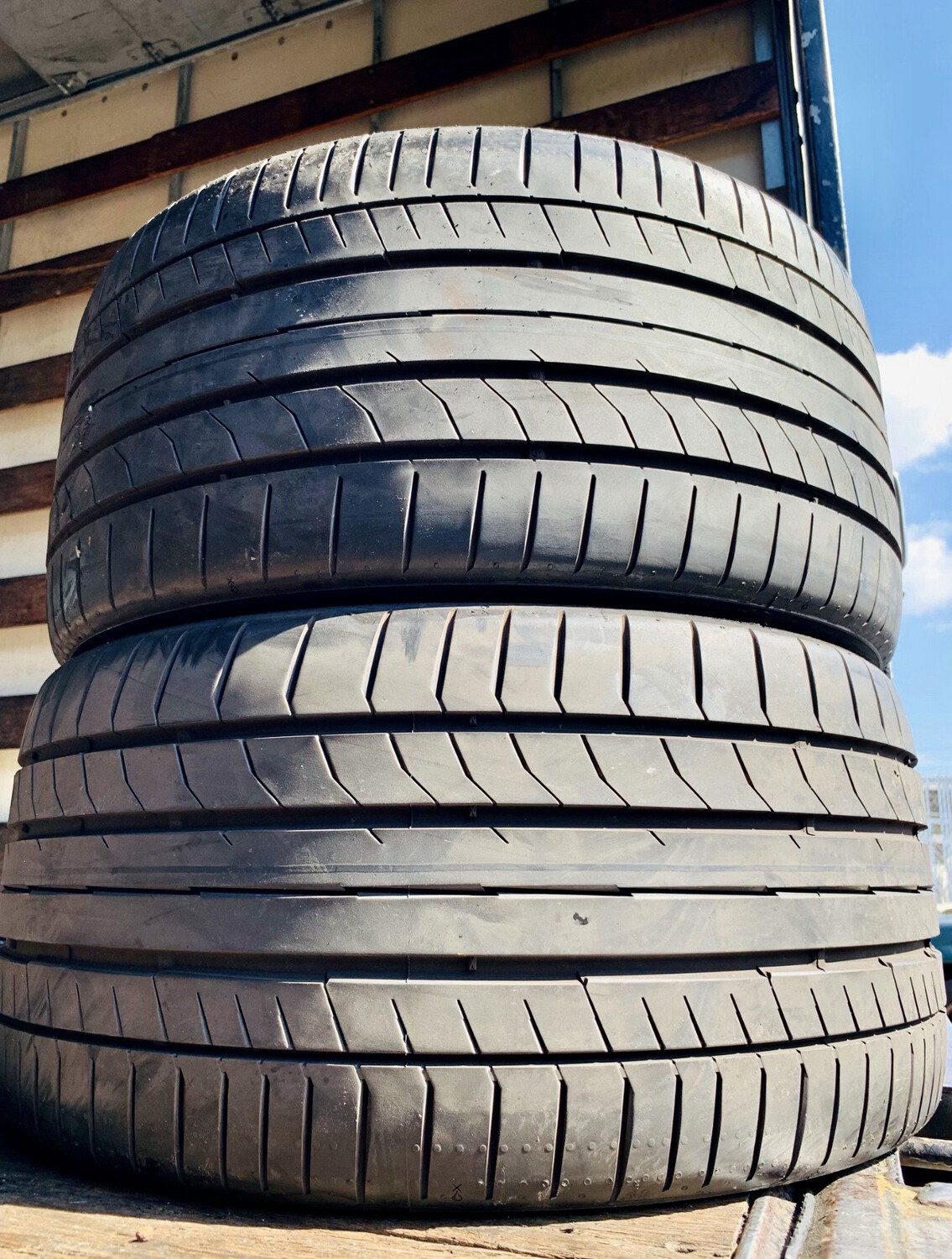 2 USED TIRES 285/30R19 Continental CONTI SPORT CONTACT 5P SSR WITH 95% TREAD LIFE