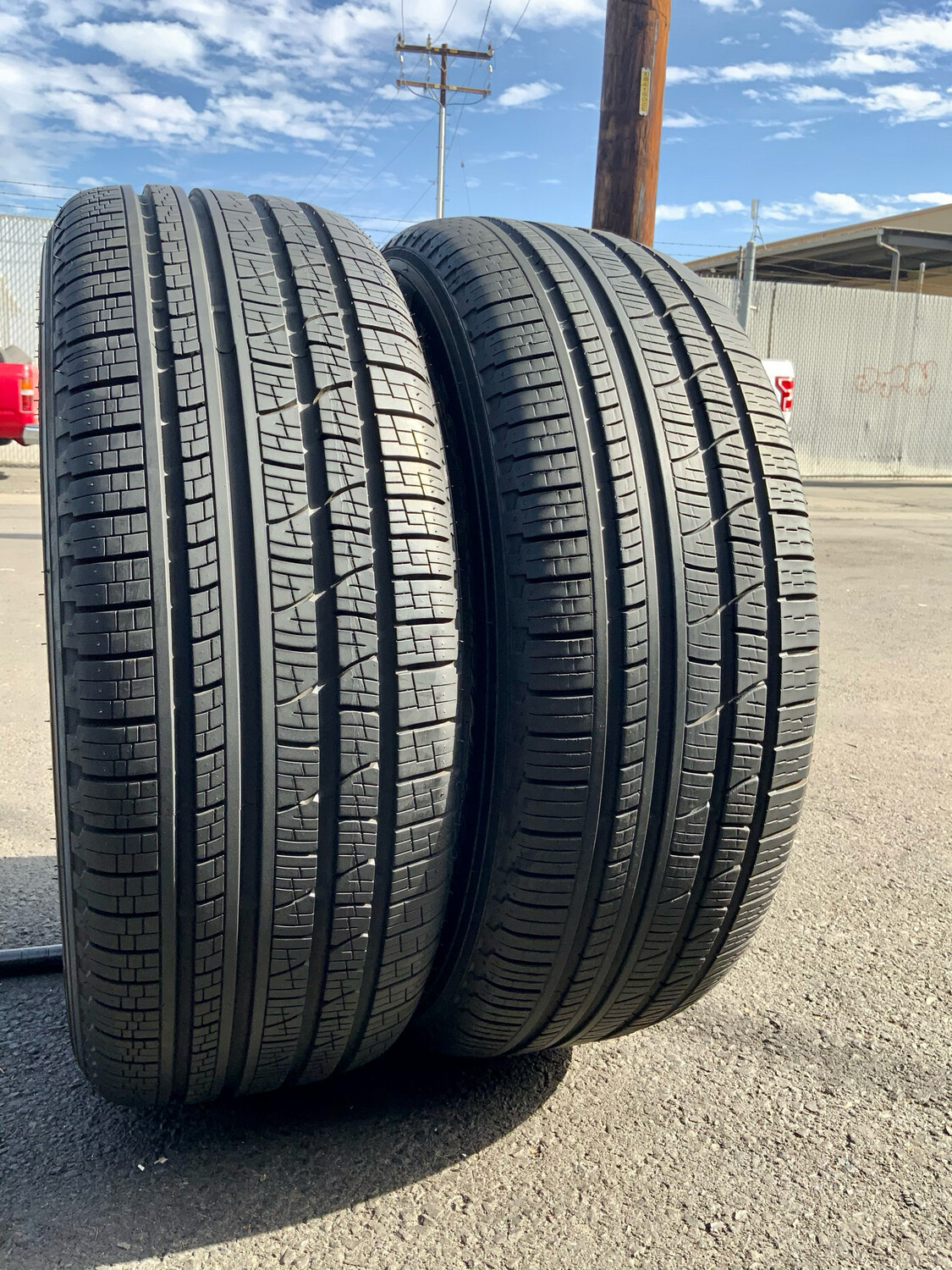 2 USED TIRES 235/60R18 Pirelli SCORPION VERDA A/S WITH 95% TREAD LIFE