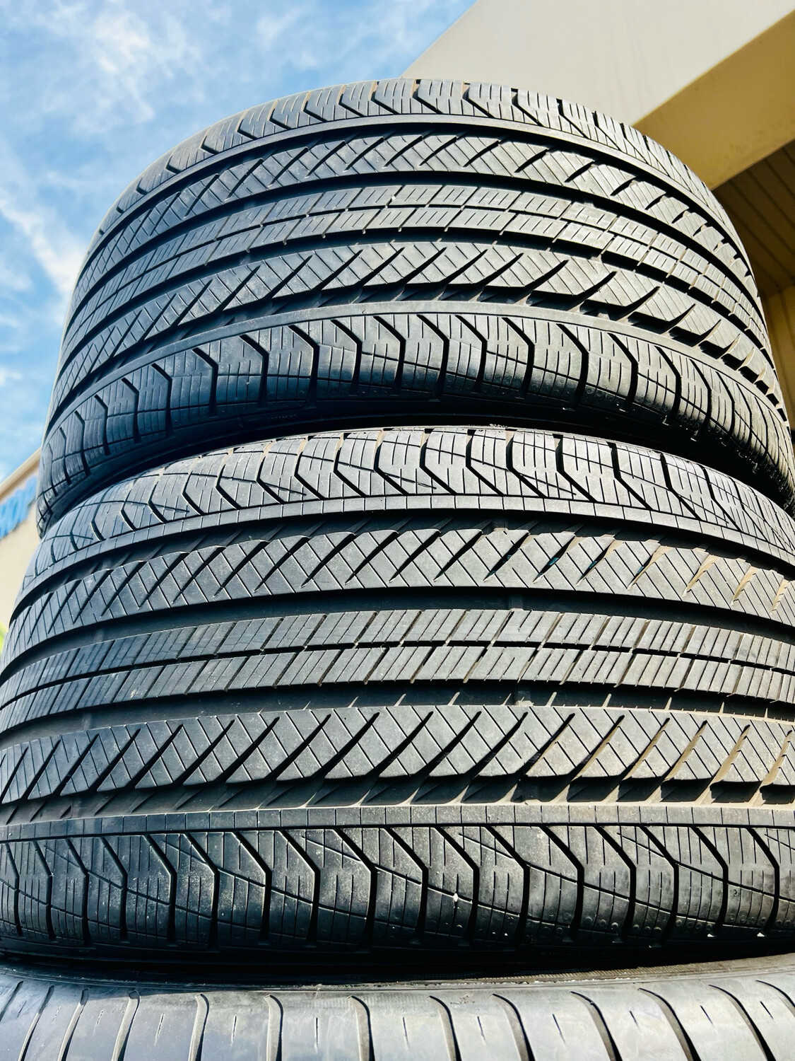 2 USED TIRES 275/35R19 PRO CONTACT GX SSR WITH 75% TREAD LIFE