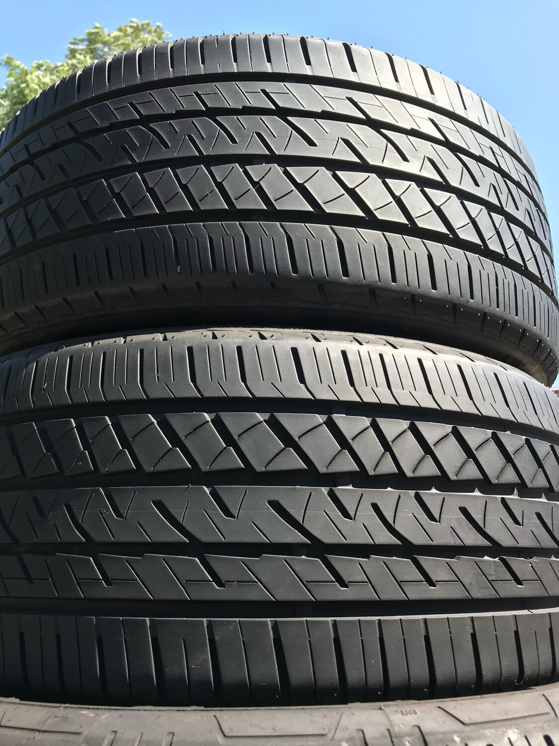 2 USED TIRES 245/40R18 Bridgestone DRIVE GUARD RUN FLAT WITH 70% TREAD LIFE