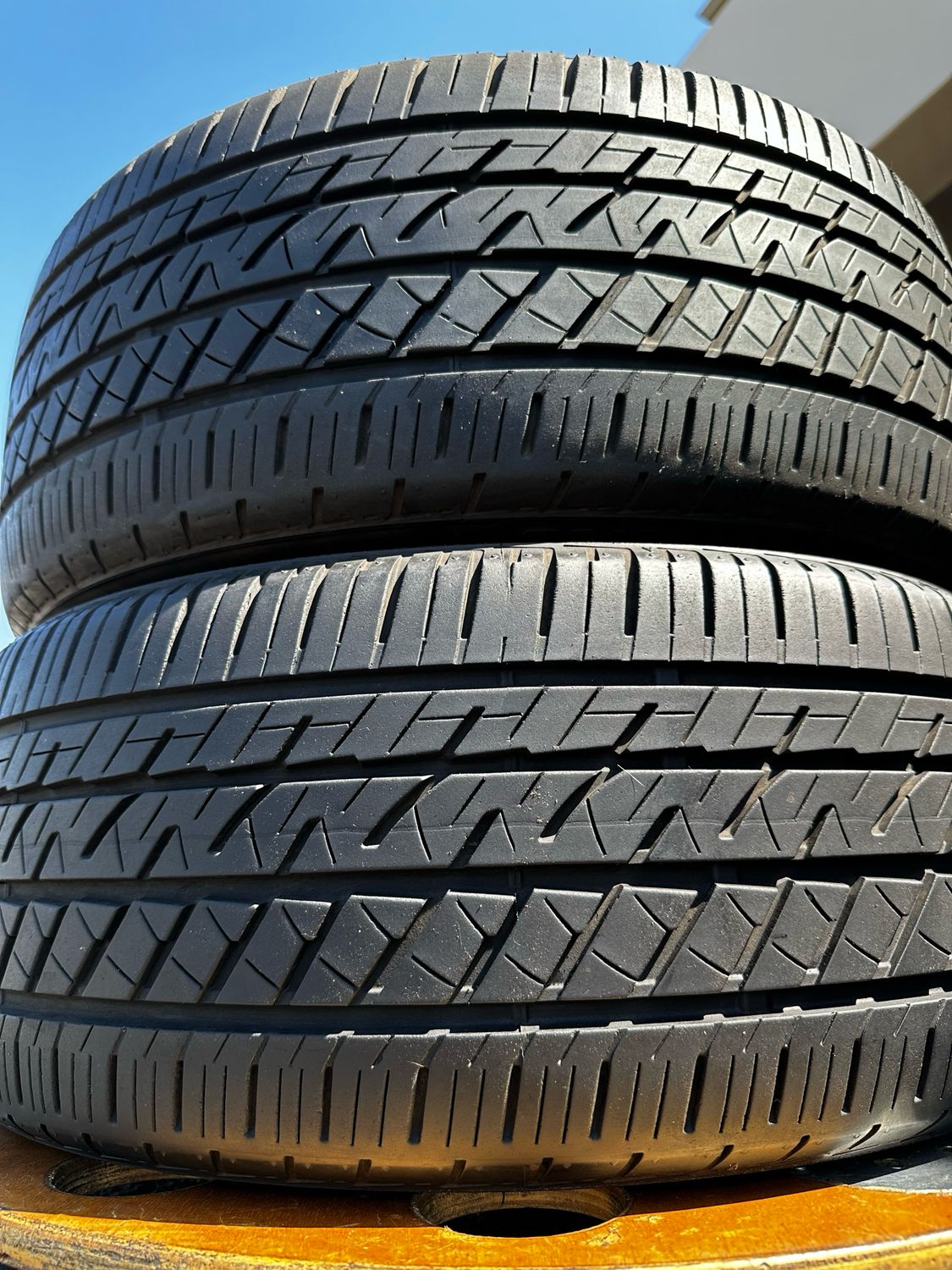 2 USED TIRES 225/45R17 Bridgestone DRIVEGUARD RUN FLAT WITH 65-70% TREAD LIFE
