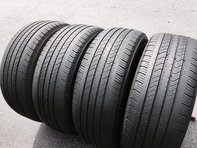 4 USED TIRES 215/55R17 Michelin PRIMACY MXV4 WITH 5/32 4 USED TIRES 215/55R17 Michelin PRIMACY MXV4 WITH 5/32