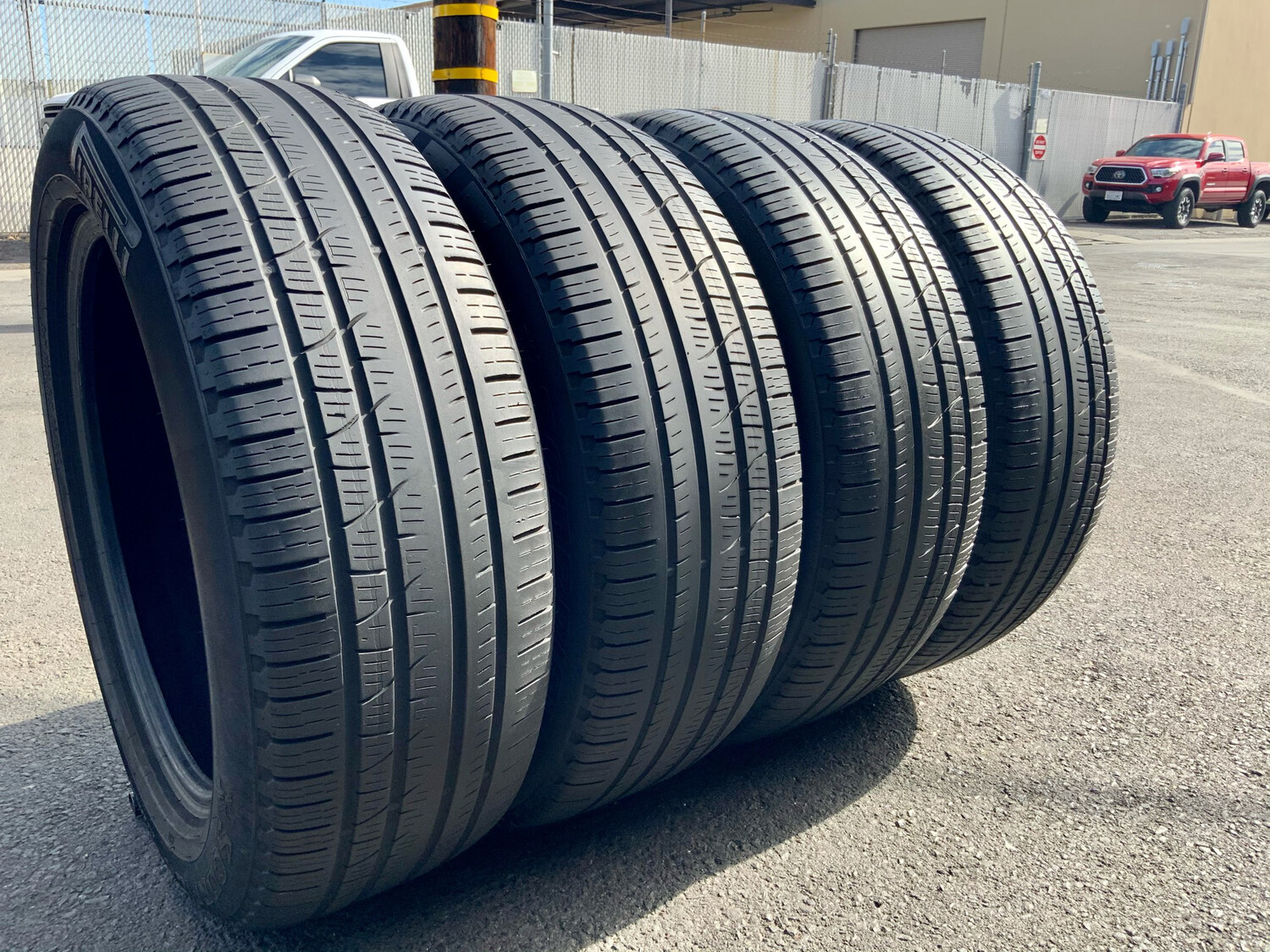 4 USED TIRES 235/60R18 Pirelli SCORPION VERDA A/S RFT WITH 50% TREAD LIFE 