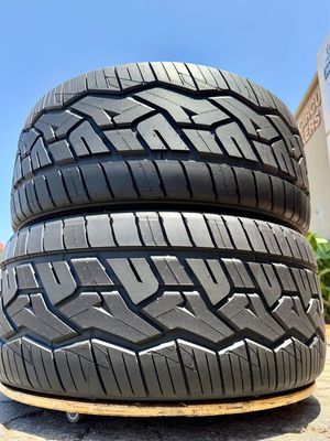 2 USED TIRES Nitto 285/40R20 NT420V