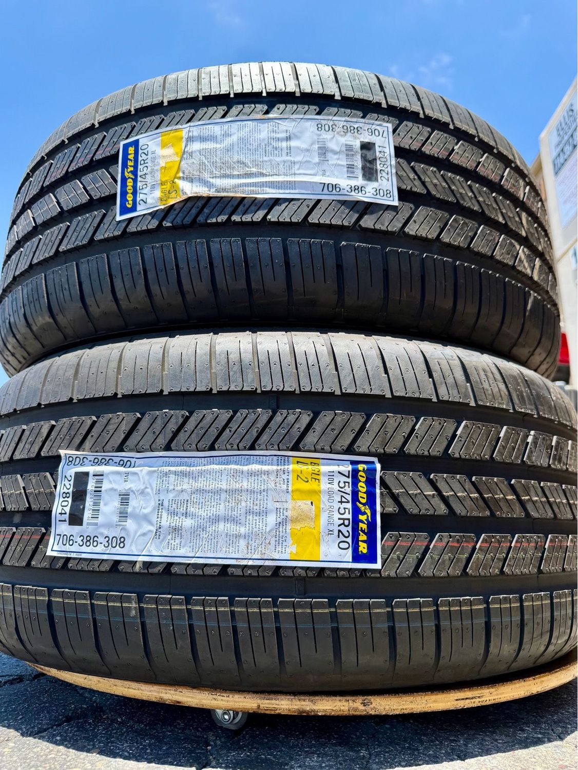 2 BRAND NEW TIRES Goodyear 275/45R20 EAGLE LS2 A/S
