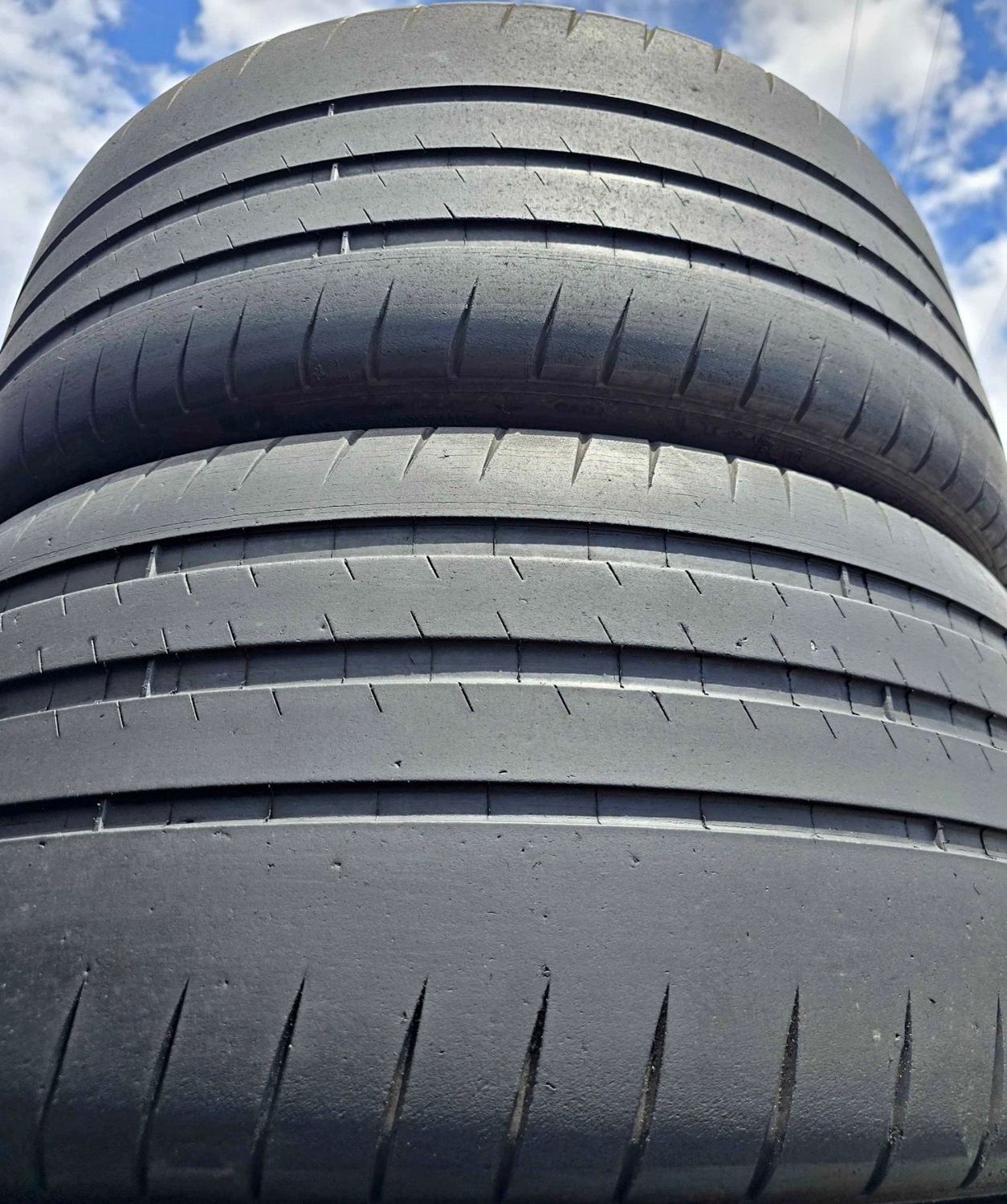 2 USED TIRES Michelin 245/35R20 PILOT SPORT CUP 2 WITH 50% TREAD LIFE