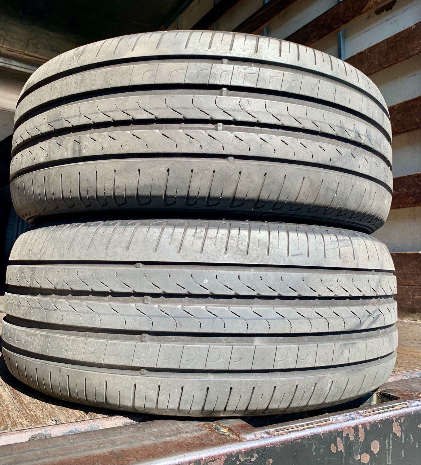2 USED TIRES Pirelli 245/45R20 CINTURATO WITH 50% TREAD LIFE