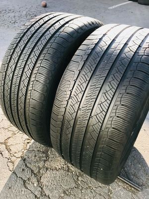 2 USED TIRES Michelin 295/40R20 LATITUDE TOUR HP WITH 75% TREAD LIFE