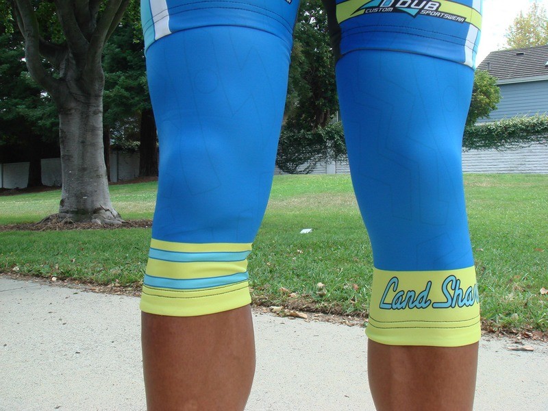 Land Shark Signature Chill Predator Men&#39;s Knee Warmer