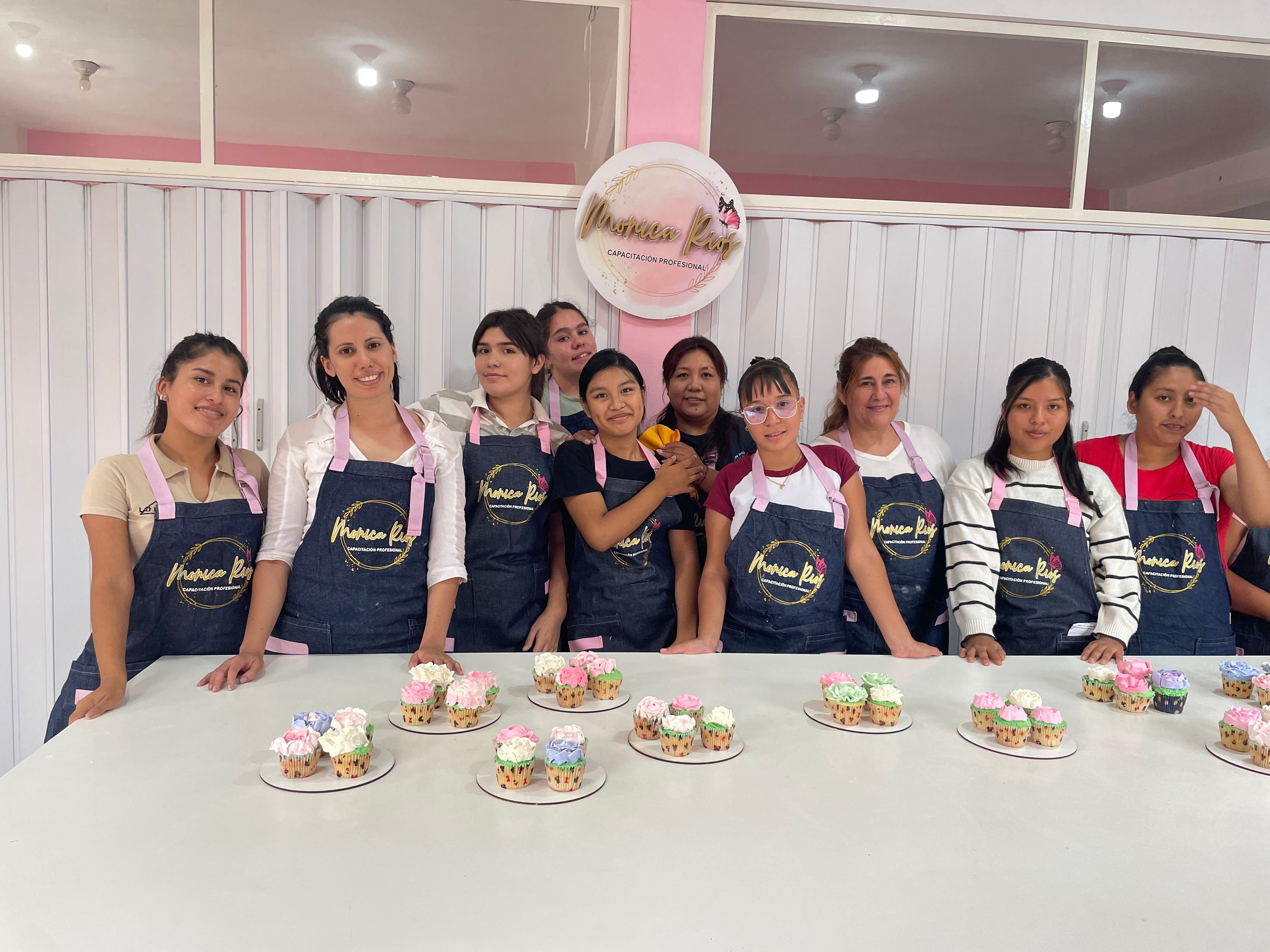 TALLER DE CUPCAKES