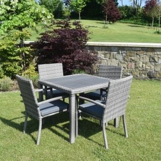 4 Chair and Table Garden Set