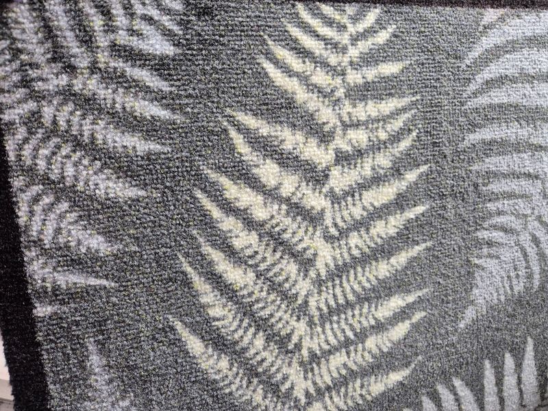 Leaves 2 Mat