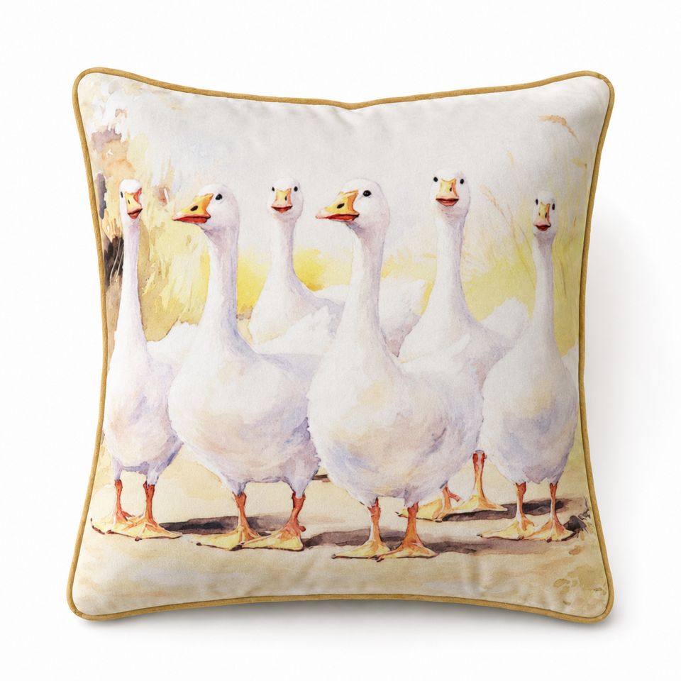 CUSHION F&amp;H VELVET GIRL POWER