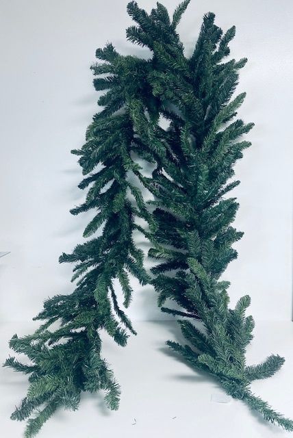 Banff Garland 9&#39;x18&quot;