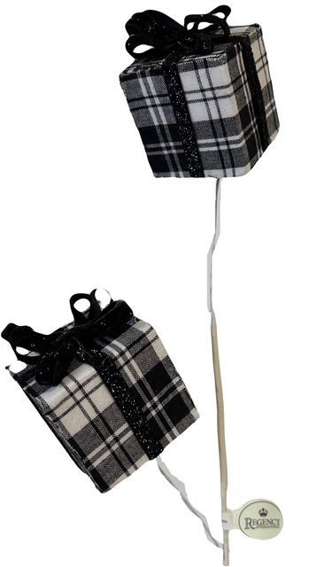 24&quot; Black and White Plaid Spray